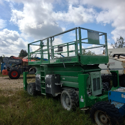 Used 2015 Genie GS-4390RT Scissor Lifters Wisconsin US | Stack Equipment #925027