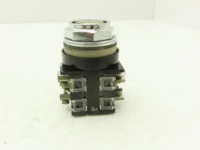 General Electric CR104PBG92A1 Pushbutton Switch Momentary 30mm