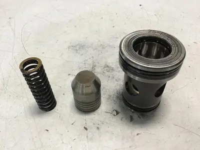 USED VICKERS 25-D20-10