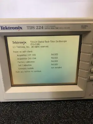 TEKTRONIX TDS 224 OSCILLOSCOPE