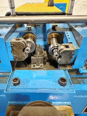 TESKER 25 THREAD ROLLER