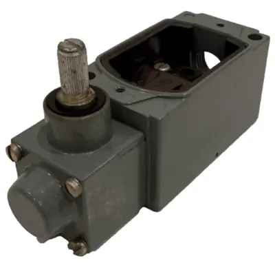 NEW ALLEN-BRADLEY 802T-A