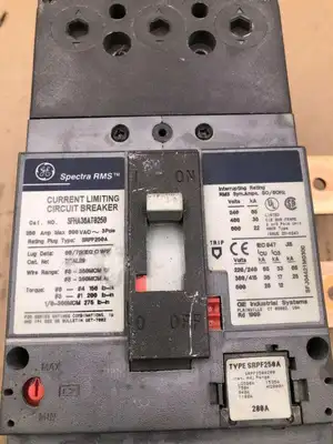 GE SFHA36T0250 250 Amp 3 Pole Current Limiting Molded Case Circuit Breaker 600V