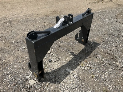 Used WOLVERINE TR-26-02C 3 POINT QUICK HITCH ADAPTER FOR TRACTOR Hitches Michigan US | Miedema Asset Management Group #1468733