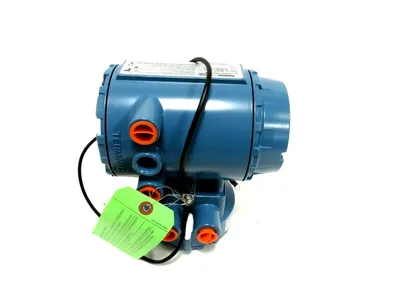 NEW ROSEMOUNT 8732ESR1F1N0D01M5B6 TRANSMITTER