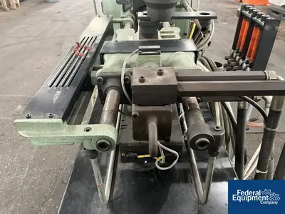USED ARBURG 39 Ton Arburg Injection Molder, Model 220-90-350