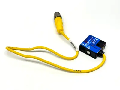 42SMP-7601-QD | Allen Bradley  Ser A Photoswitch Diffuse Sensor - Used