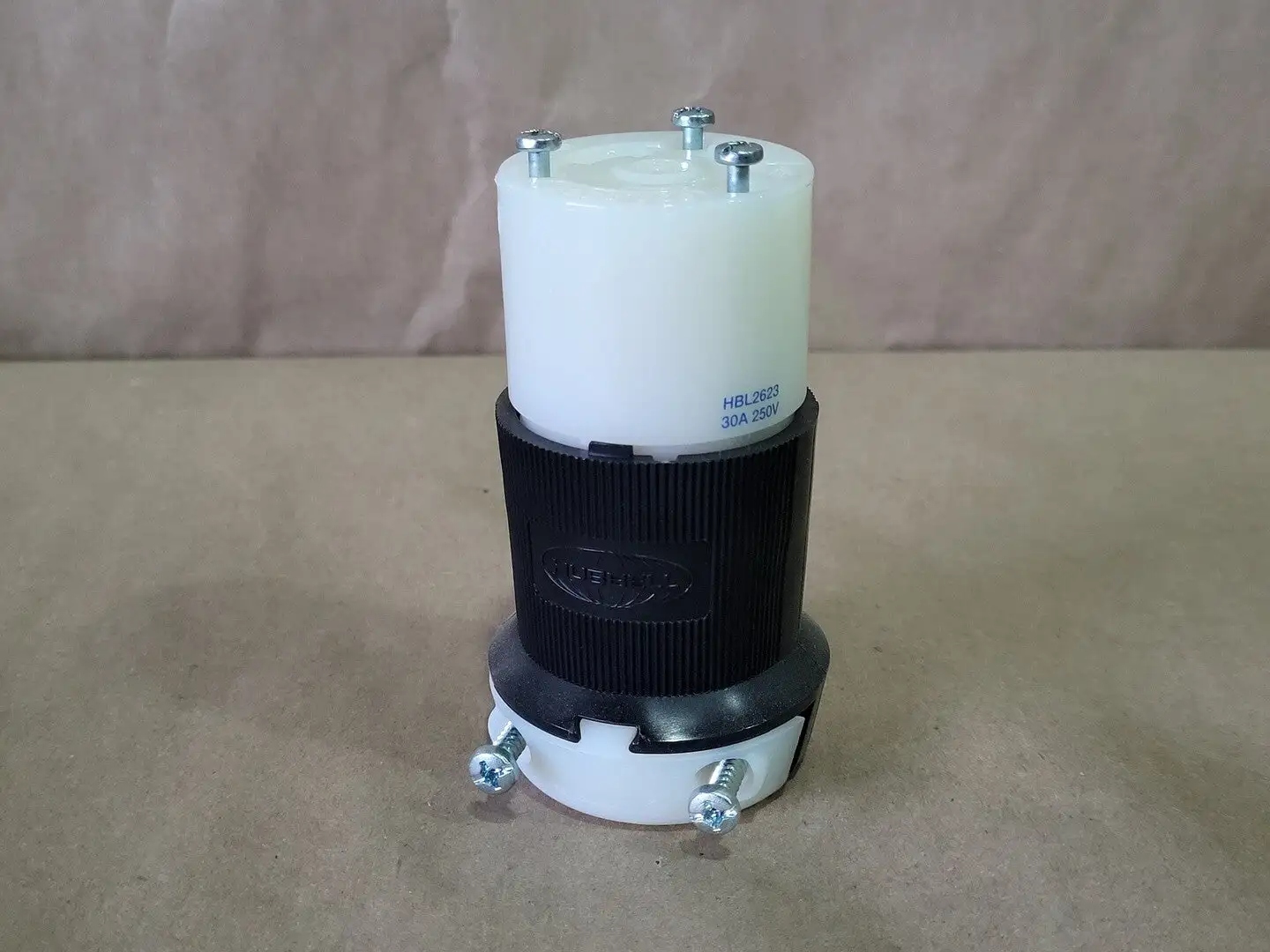 NEW HUBBELL HBL2623