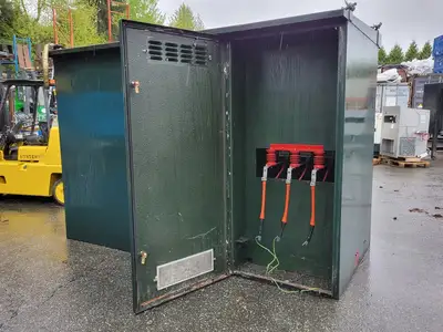 750 kVA Oil-Filled ONAN Transformer, HV. 12470 Delta, LV. 208Y/120 w/ Switchgear