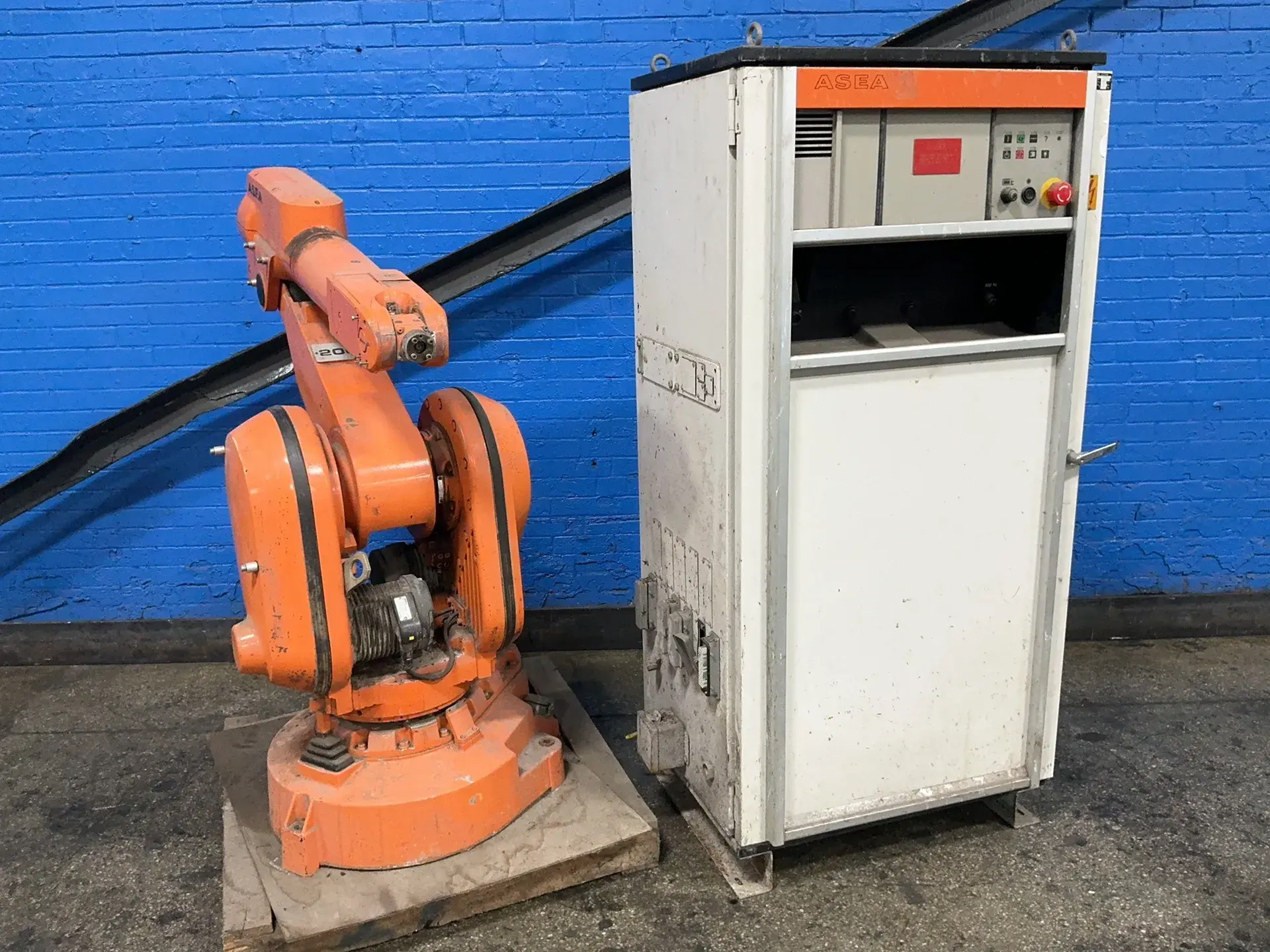 Used ASEA PS 130/690P 3085 Robots Ohio US | HGR 24 #1427480