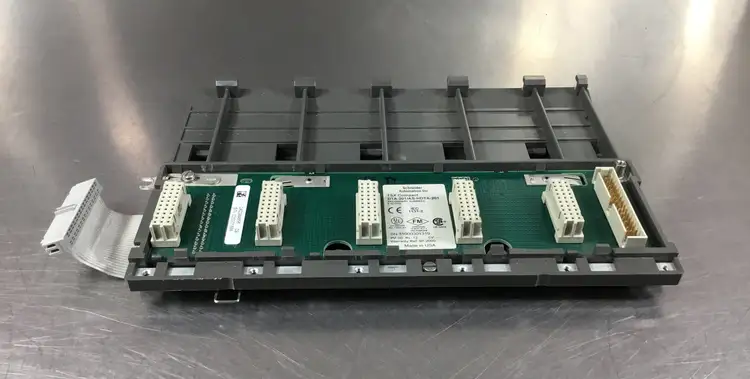 Used Schneider Automation _UNKNOWN_ PLC Chassis South Carolina US | Palmetto Automation #1165948