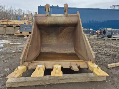 USED CATERPILLAR 385CL