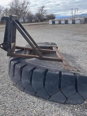 3pt Rubber Tire Scraper