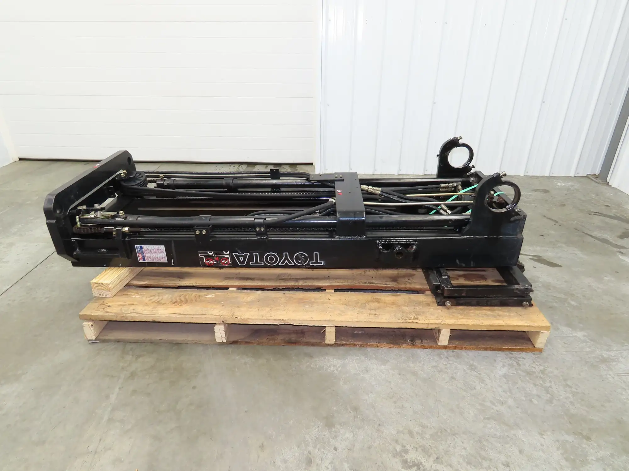 Toyota Forklift Mast 3 Stage 3 Lever 189" Lift 2900lb 5FBE15 Class 2