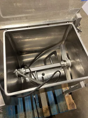 USED DANIELS FOOD EQUIPMENT DMX QUAD 100
