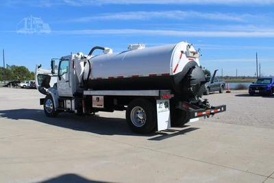 Used 2020 HINO 338 Vacuum Truck Texas US | Roll Off Truck World #1491791