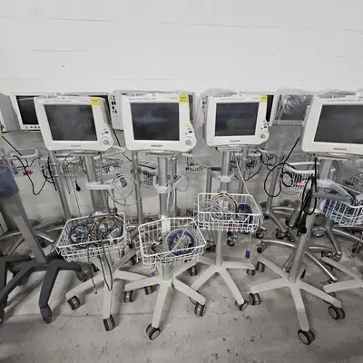 Used Philips (16)Philips MP30 With Module & 18 EDEN IM8 with CO2 OPTION ( LOT Of 34 Units) Patient Monitors Texas US | PT Medical Technologies #1458745