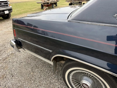 USED 1981 FORD CROWN VICTORIA