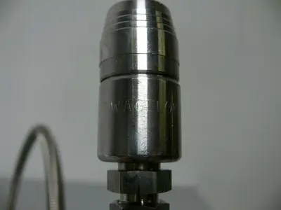 USED 75" STAINLESS STEEL BRAIDED HOSE W/ SWAGELOK 316 QTM2 & QTM4 QUICK CONNECTORS