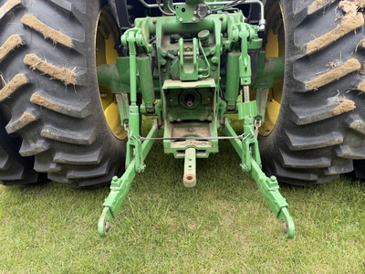 USED 2013 JOHN DEERE 6140D