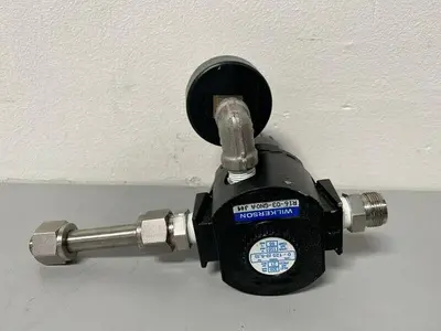 USED WILKERSON R16-03-GN0A REGULATOR W/ PRESSURE REGULATOR & 1/2" & 3/4" FITTING