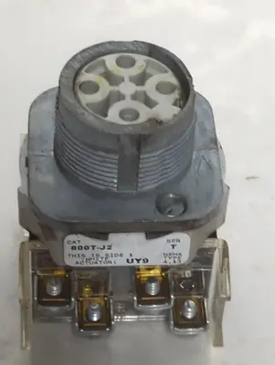 Used ALLEN-BRADLEY 800T-J2 Switch Parts Ohio US | Surplus Asset Holdings #1553676