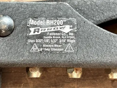 USED ARROW RH200