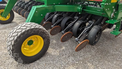 USED 2018 JOHN DEERE 1590