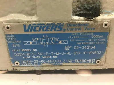 USED VICKERS DG5V-8-S-31C-E-T-M-U-HL-B13-10-EN502