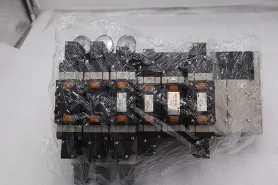 SMC VVFS4-J1T002 / VVFS4J1T002 NEW UNIT VV*FS* MANIFOLD VFS SERI *LQA STOCK S309