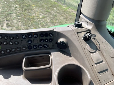 USED 2014 JOHN DEERE 6150R