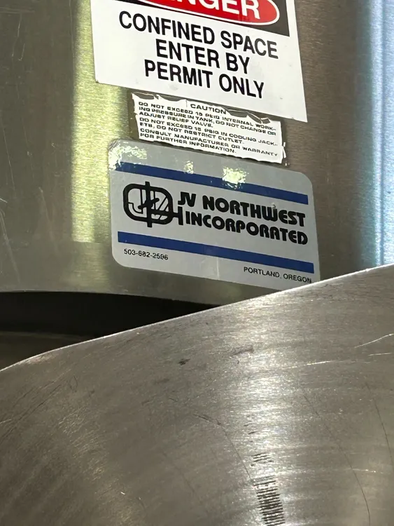 Used JV NORTHWEST 3,300 GALLON Stainless Steel Tanks New Jersey US | Perry Equipment #915824