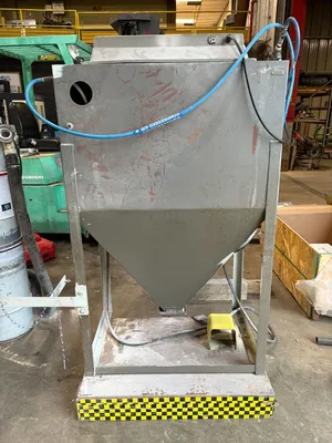 Used ECONOLINE ABRASIVE BLAST CABINET Parts Washers South Carolina US | ESS Industrial Equipment Sales #1336368