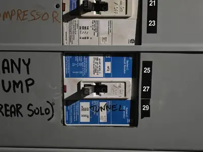 2000A 480Y/277V Eaton Switchgear Power Distribution Center w/ 45kVA Transformer & Panels (Containerized)