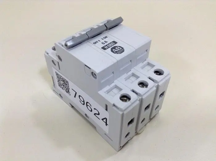 Used ALLEN BRADLEY 1492-CB3/H060 SER B Circuit Breakers Michigan US | Ideal Machinery #700970