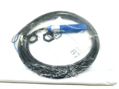 NEW ALLEN BRADLEY 871C-D5S18 INCUTIVE PROXIMITY SWITCH 871CD5S18