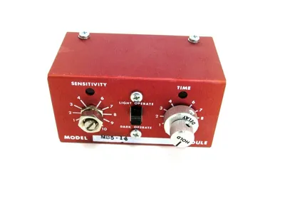 NEW BANNER MB5-14 PHOTOELECTRIC AMPLIFIER 16337 MB514