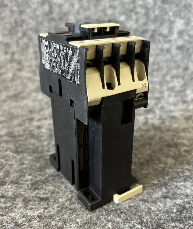 Used Telemecanique _UNKNOWN_ Misc Electrical & Power Parts California US | Davliegogo LLC #1730351