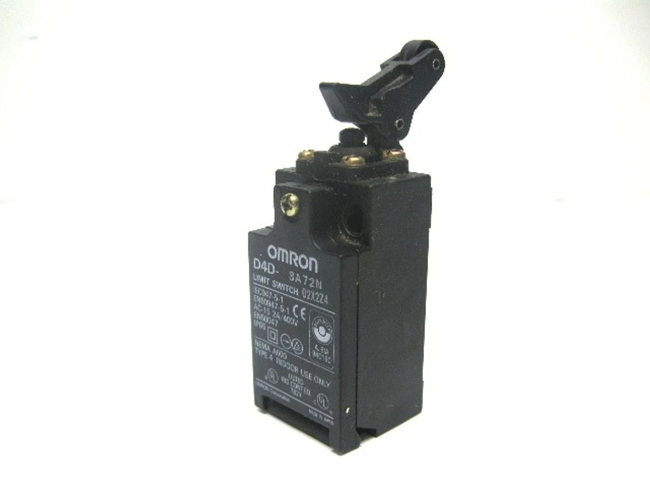 USED OMRON D4D-3A72N