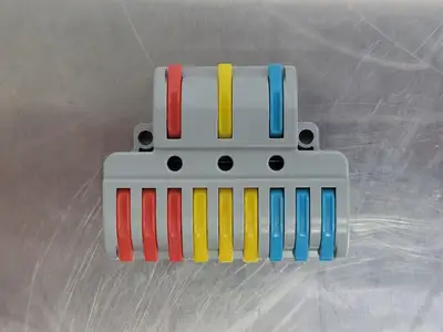 3 in 9 out Quick Wire Connector LT-933 (Bag of 10)