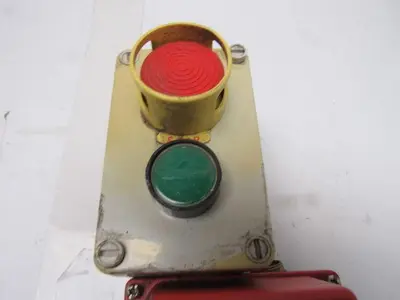 Craig & Derricott DI 253EB 600V 23kW Molded Plastic Disconnect Start E-Stop