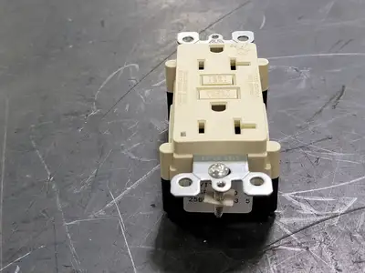 NEW LEVITON 7899-I