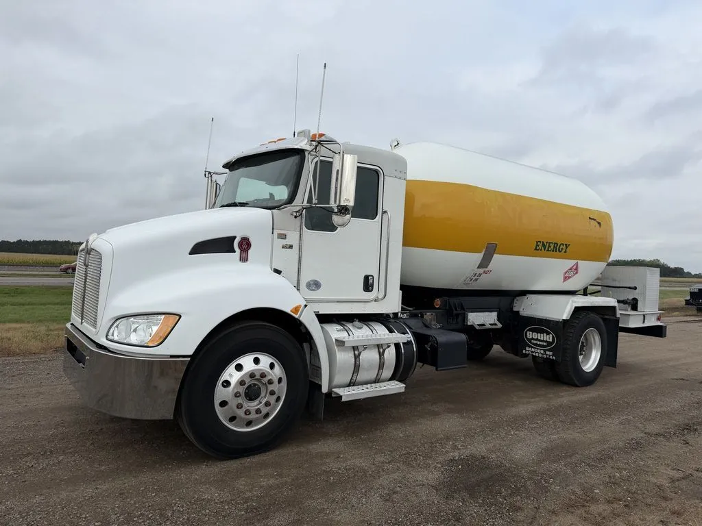 Used 2017 KENWORTH T370 PROPANE Tanker trucks Minnesota US | Carco Truck & Equipment #1513878