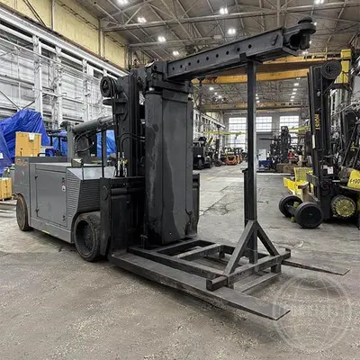 Used 2003 VERSALIFT VERSALIFT 40/60 Internal Combustion Forklifts: Pneumatic Tire Illinois US | Forklift Exchange #1274858