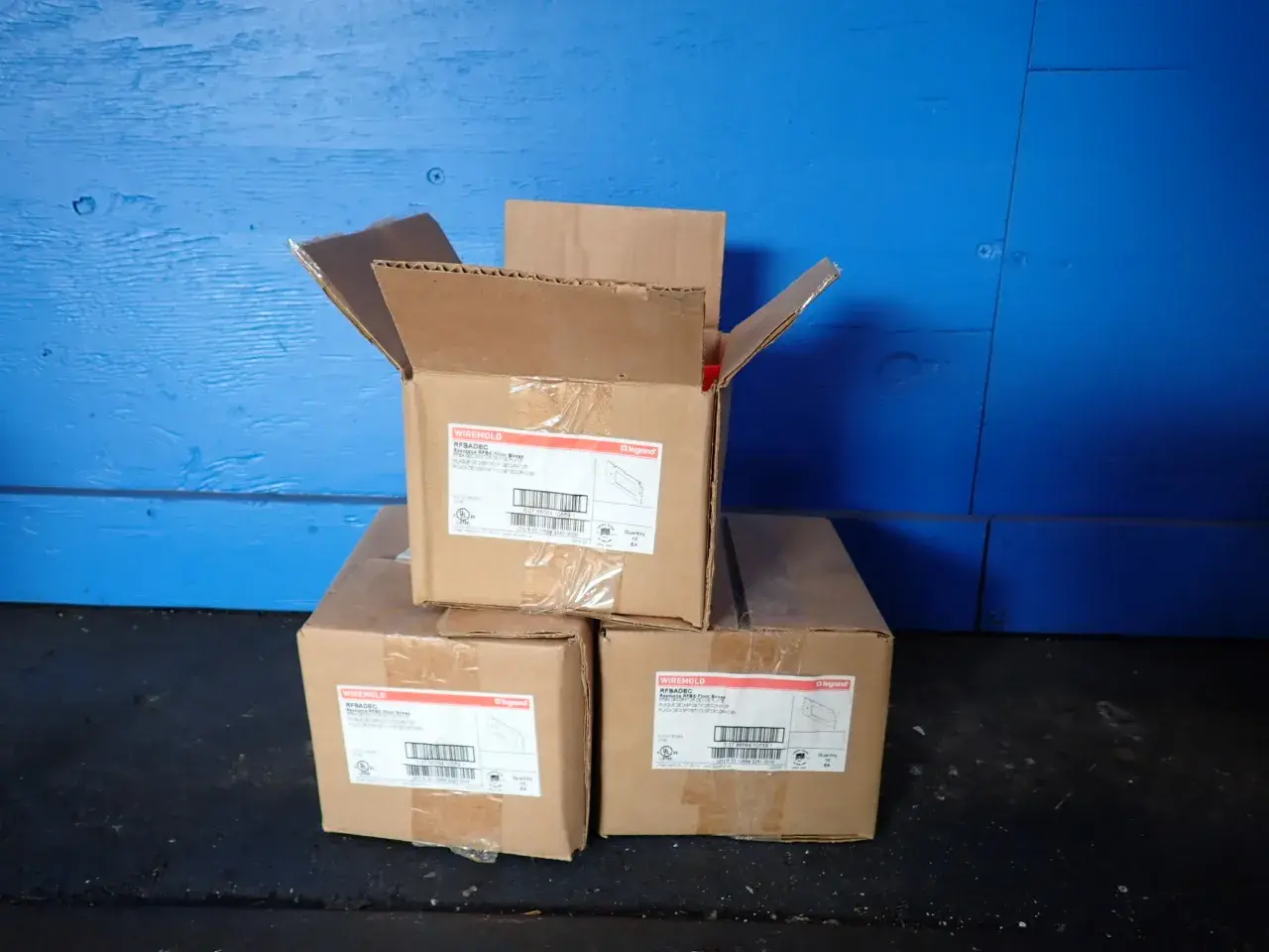 Used LEGRAND _UNKNOWN_ Misc Electrical & Power Parts Ohio US | HGR 24 #1288770