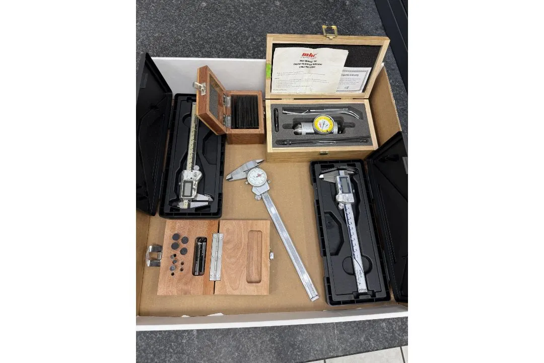 Used _UNKNOWN_ _UNKNOWN_ Digital Calipers Utah US | KD Auctions #1549582