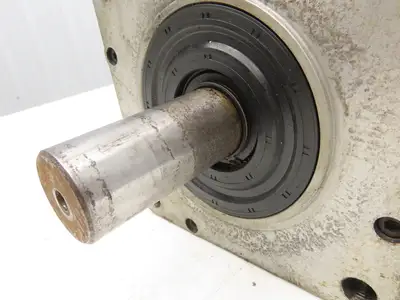 Fanuc A06B-0142-B076 AC Servo Motor 2.1kW 186v 3Ph 2000RPM Encoder A8600360T211