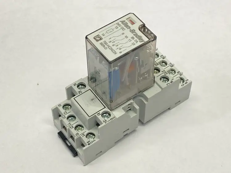 Used ALLEN-BRADLEY SER D ICE CUBE RELAY 24VDC W/ 700-HN103 SER C BASE Relays & Switches | Maverick Industrial Sales #1105352