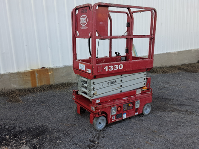 Used 2018 MEC 1330SE Scissor Lifters Texas US | Stack Equipment #1517570