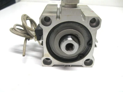 USED SMC SMC CDQ2B50-25D